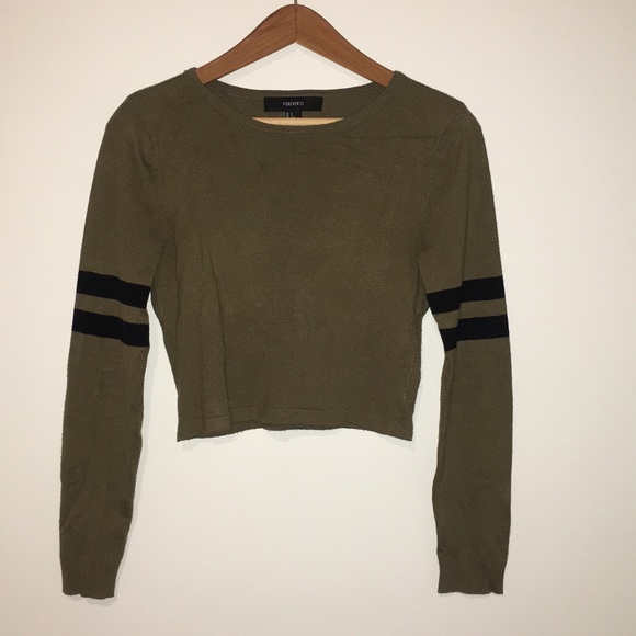 Forever 21 Tops - Cropped long sleeve shirt